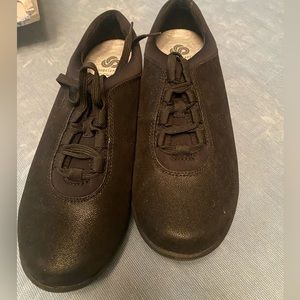 Clark cloud stepper black shoes 6 1/2 medium never worn